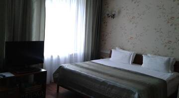 Фото номера Люкс с кроватью размера &quot;king-size&quot; Гостиница Pyramid Hotel г. Находка 4